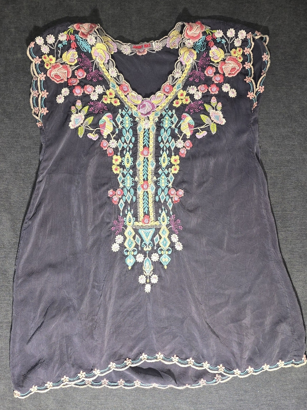 Johnny Was Charcoal Gray Floral Bird Embroidered Cupra Rayon Tunic Top XS